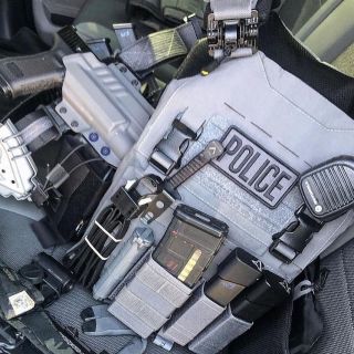 Potřebuješ nosič plátů ale máš omezený budget ? Máme tu nosič plátů Sentinel 2.0 od @combatsystems v barvě Wolf Grey,...